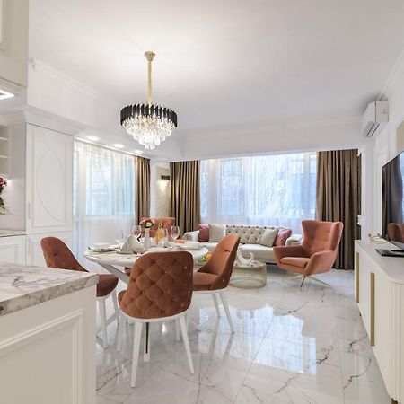 וארנה Лукс На Море Luxury Apartment In Downtown With Garage מראה חיצוני תמונה