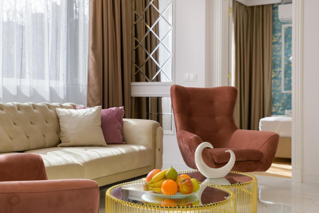 וארנה Лукс На Море Luxury Apartment In Downtown With Garage מראה חיצוני תמונה